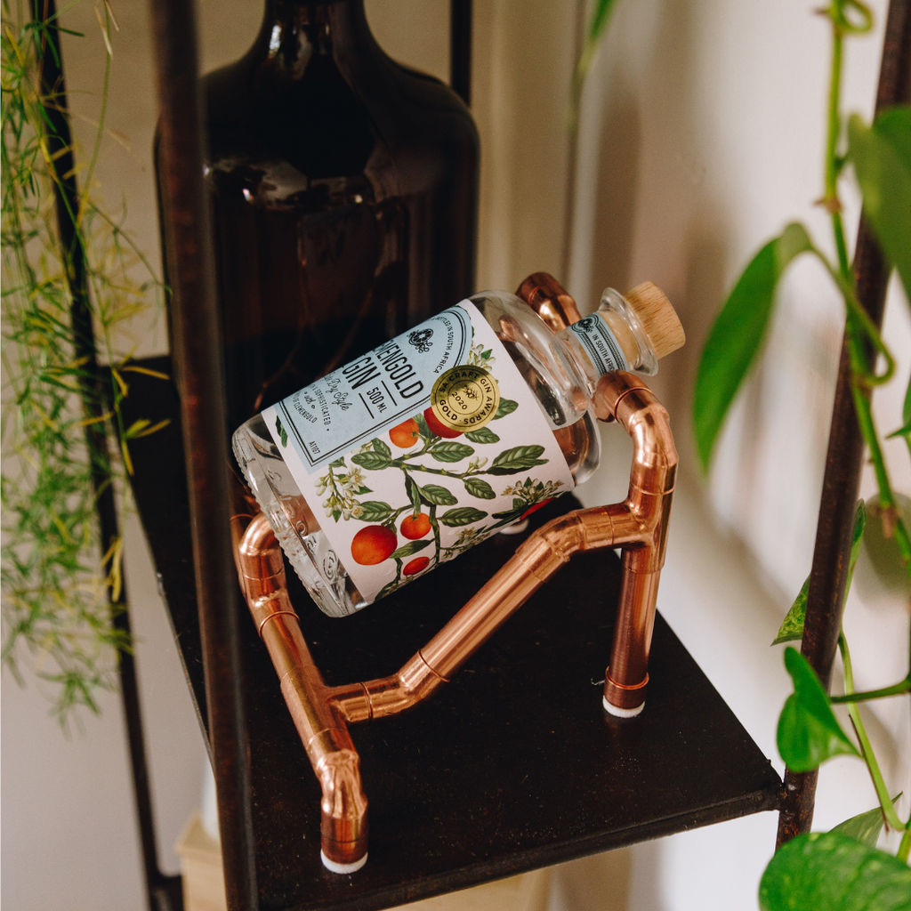 Copper pipe bottle unresourceful holder